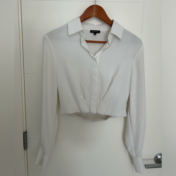 Dynamite Cropped Blouse - Picture 1 of 4